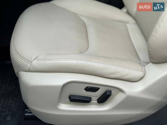 Белый Мазда СХ-9, объемом двигателя 2.5 л и пробегом 75 тыс. км за 23899 $, фото 11 на Automoto.ua