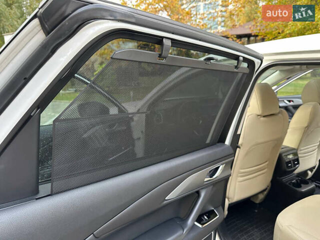 Белый Мазда СХ-9, объемом двигателя 2.5 л и пробегом 75 тыс. км за 23899 $, фото 46 на Automoto.ua