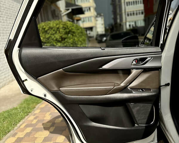 Белый Мазда СХ-9, объемом двигателя 2.49 л и пробегом 48 тыс. км за 28990 $, фото 17 на Automoto.ua