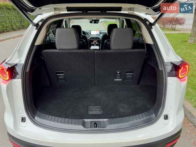 Білий Мазда СХ-9, об'ємом двигуна 2.5 л та пробігом 33 тис. км за 31000 $, фото 70 на Automoto.ua