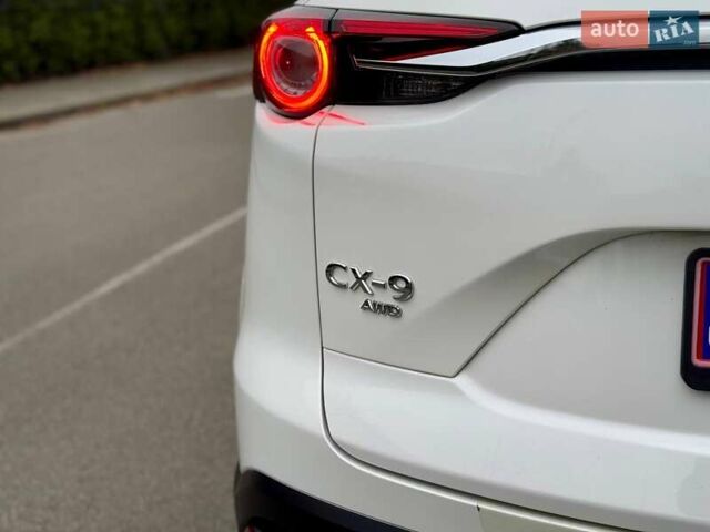 Білий Мазда СХ-9, об'ємом двигуна 2.5 л та пробігом 33 тис. км за 31000 $, фото 12 на Automoto.ua