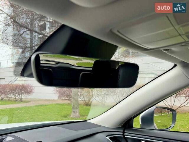 Білий Мазда СХ-9, об'ємом двигуна 2.5 л та пробігом 33 тис. км за 31000 $, фото 63 на Automoto.ua