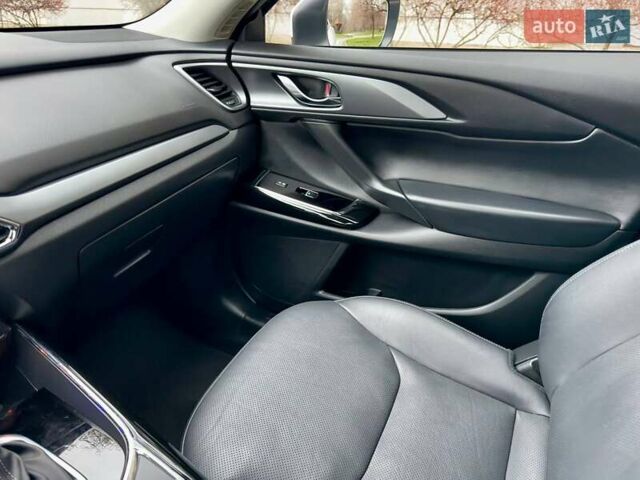 Білий Мазда СХ-9, об'ємом двигуна 2.5 л та пробігом 33 тис. км за 31000 $, фото 64 на Automoto.ua