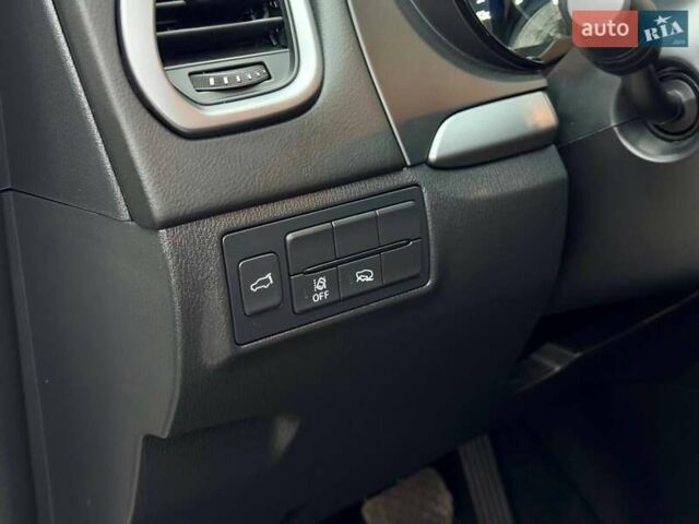 Білий Мазда СХ-9, об'ємом двигуна 2.5 л та пробігом 33 тис. км за 31000 $, фото 34 на Automoto.ua