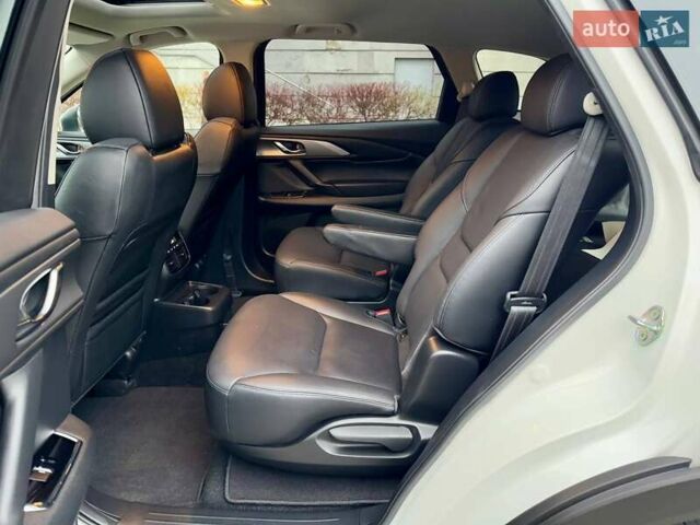 Білий Мазда СХ-9, об'ємом двигуна 2.5 л та пробігом 33 тис. км за 31000 $, фото 39 на Automoto.ua