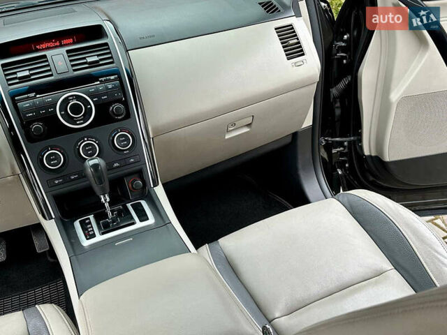 Черный Мазда СХ-9, объемом двигателя 3.7 л и пробегом 150 тыс. км за 10000 $, фото 18 на Automoto.ua