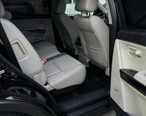 Черный Мазда СХ-9, объемом двигателя 3.7 л и пробегом 160 тыс. км за 9000 $, фото 9 на Automoto.ua