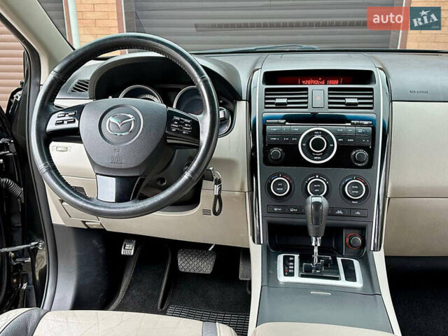 Черный Мазда СХ-9, объемом двигателя 3.7 л и пробегом 150 тыс. км за 10000 $, фото 50 на Automoto.ua