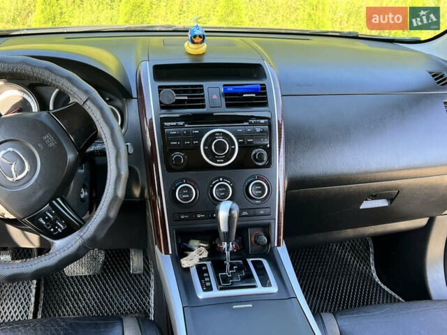 Черный Мазда СХ-9, объемом двигателя 3.7 л и пробегом 231 тыс. км за 8700 $, фото 5 на Automoto.ua