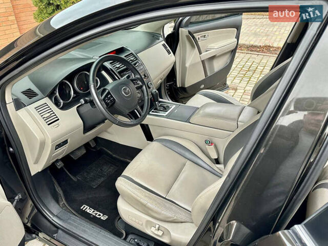 Черный Мазда СХ-9, объемом двигателя 3.7 л и пробегом 150 тыс. км за 10000 $, фото 23 на Automoto.ua