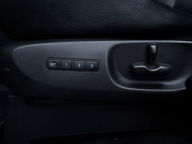 Чорний Мазда СХ-9, об'ємом двигуна 3.7 л та пробігом 158 тис. км за 8500 $, фото 21 на Automoto.ua