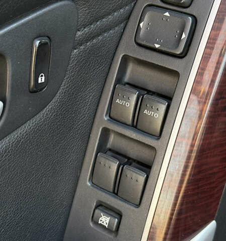 Чорний Мазда СХ-9, об'ємом двигуна 3.73 л та пробігом 288 тис. км за 7600 $, фото 15 на Automoto.ua