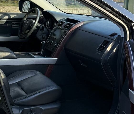 Чорний Мазда СХ-9, об'ємом двигуна 3.7 л та пробігом 288 тис. км за 7600 $, фото 4 на Automoto.ua