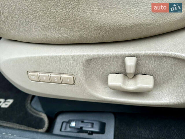 Черный Мазда СХ-9, объемом двигателя 3.7 л и пробегом 150 тыс. км за 10000 $, фото 40 на Automoto.ua