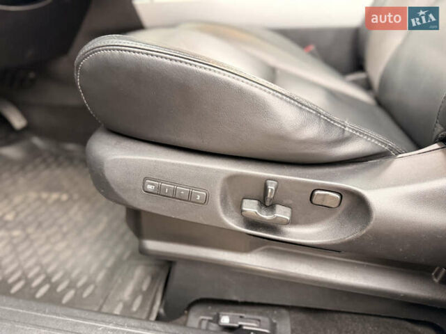 Чорний Мазда СХ-9, об'ємом двигуна 3.7 л та пробігом 301 тис. км за 8999 $, фото 24 на Automoto.ua