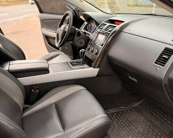 Чорний Мазда СХ-9, об'ємом двигуна 3.7 л та пробігом 301 тис. км за 8999 $, фото 47 на Automoto.ua