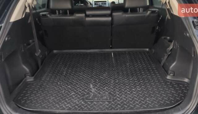 Чорний Мазда СХ-9, об'ємом двигуна 3.73 л та пробігом 177 тис. км за 10500 $, фото 4 на Automoto.ua