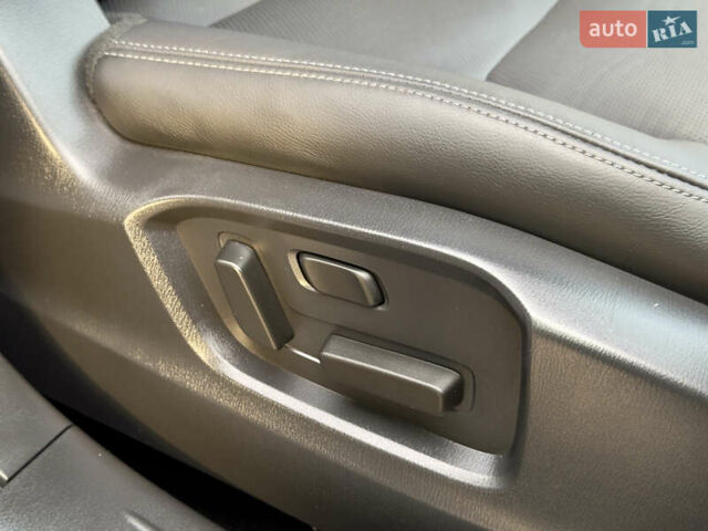 Черный Мазда СХ-9, объемом двигателя 2.49 л и пробегом 9 тыс. км за 33800 $, фото 36 на Automoto.ua