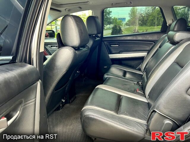 Мазда СХ-9, объемом двигателя 3.7 л и пробегом 185 тыс. км за 11700 $, фото 7 на Automoto.ua