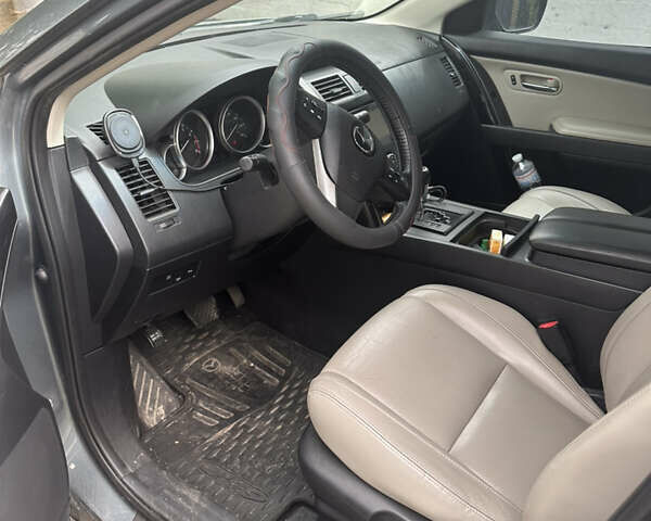 Мазда СХ-9, объемом двигателя 3.73 л и пробегом 250 тыс. км за 11500 $, фото 7 на Automoto.ua