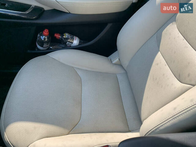 Мазда СХ-9, объемом двигателя 2.5 л и пробегом 70 тыс. км за 21600 $, фото 13 на Automoto.ua