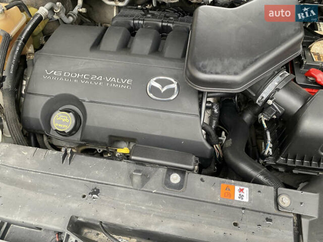 Серый Мазда СХ-9, объемом двигателя 3.49 л и пробегом 240 тыс. км за 8000 $, фото 2 на Automoto.ua