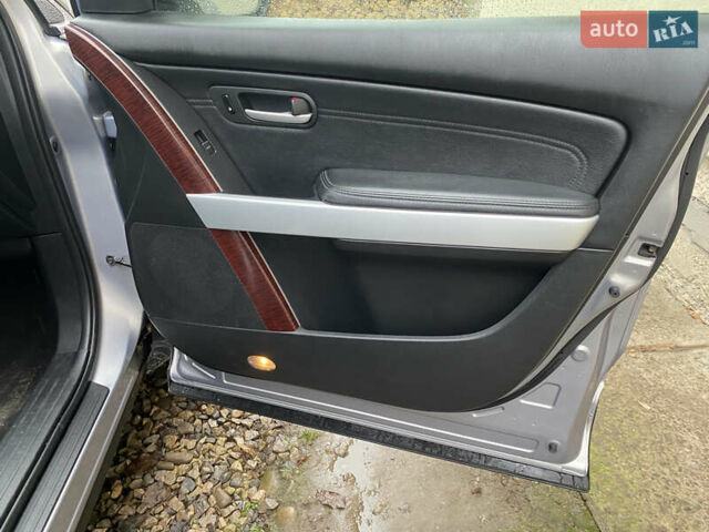 Серый Мазда СХ-9, объемом двигателя 3.49 л и пробегом 240 тыс. км за 8000 $, фото 6 на Automoto.ua