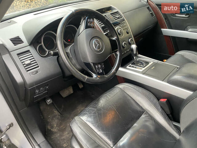Серый Мазда СХ-9, объемом двигателя 3.49 л и пробегом 240 тыс. км за 8000 $, фото 9 на Automoto.ua