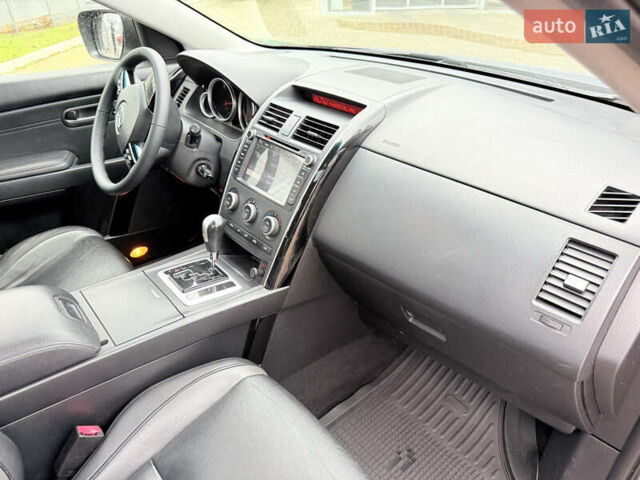 Серый Мазда СХ-9, объемом двигателя 3.73 л и пробегом 255 тыс. км за 6800 $, фото 1 на Automoto.ua