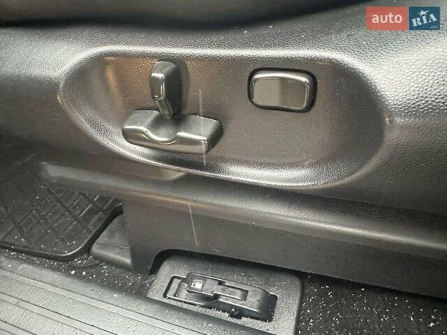 Сірий Мазда СХ-9, об'ємом двигуна 3.73 л та пробігом 250 тис. км за 9799 $, фото 43 на Automoto.ua