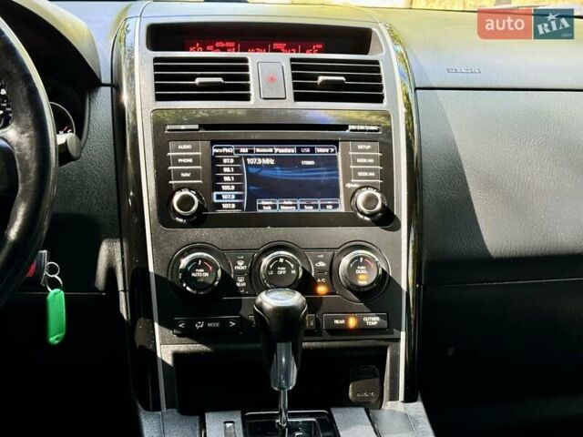 Серый Мазда СХ-9, объемом двигателя 3.73 л и пробегом 147 тыс. км за 12400 $, фото 72 на Automoto.ua