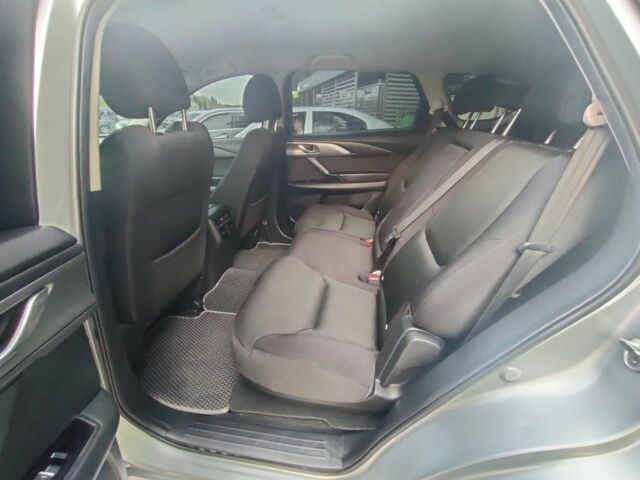 Серый Мазда СХ-9, объемом двигателя 2.5 л и пробегом 108 тыс. км за 17400 $, фото 3 на Automoto.ua