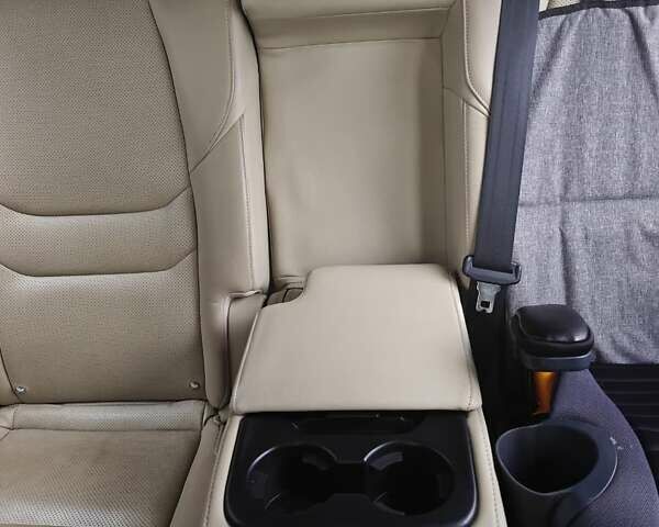 Серый Мазда СХ-9, объемом двигателя 2.49 л и пробегом 104 тыс. км за 24000 $, фото 15 на Automoto.ua