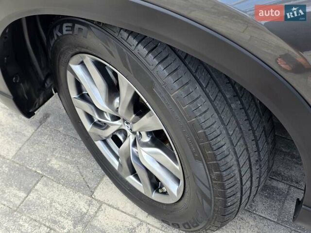 Сірий Мазда СХ-9, об'ємом двигуна 2.5 л та пробігом 173 тис. км за 17600 $, фото 2 на Automoto.ua