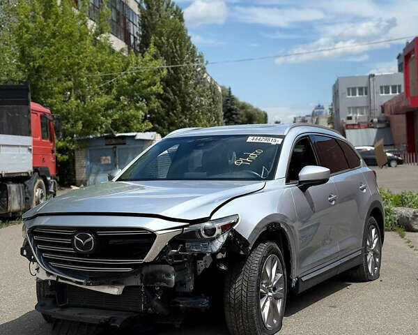 Серый Мазда СХ-9, объемом двигателя 2.49 л и пробегом 94 тыс. км за 16350 $, фото 3 на Automoto.ua