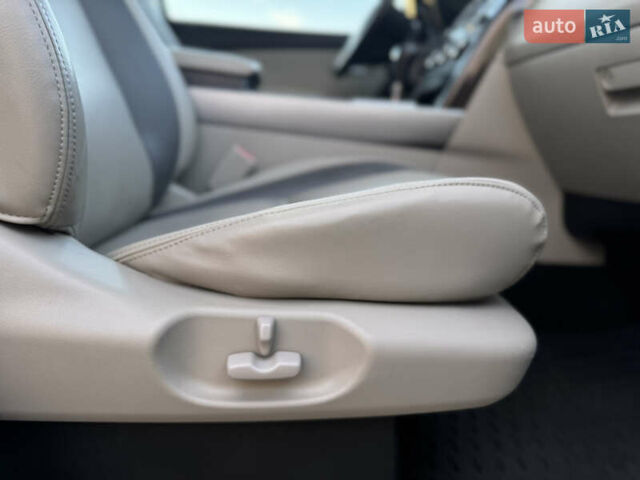 Синий Мазда СХ-9, объемом двигателя 3.7 л и пробегом 223 тыс. км за 12800 $, фото 77 на Automoto.ua