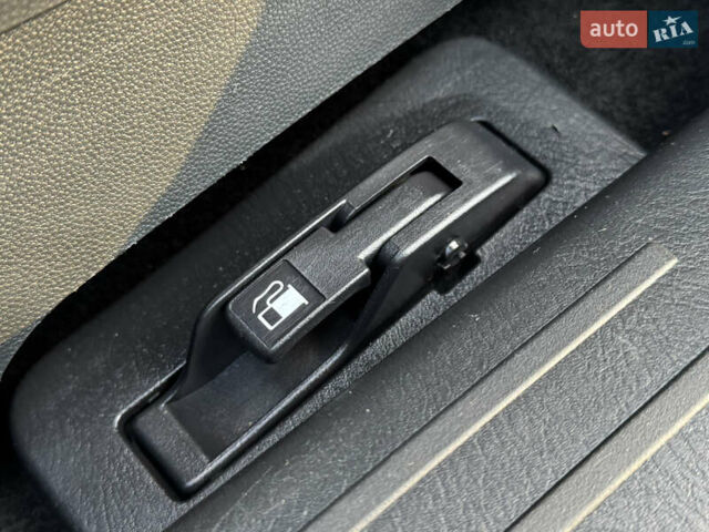 Синий Мазда СХ-9, объемом двигателя 3.7 л и пробегом 223 тыс. км за 12800 $, фото 49 на Automoto.ua