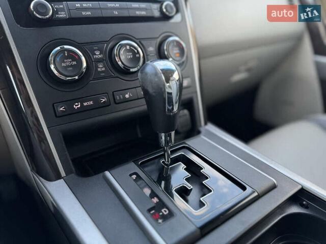 Синий Мазда СХ-9, объемом двигателя 3.7 л и пробегом 223 тыс. км за 12800 $, фото 63 на Automoto.ua