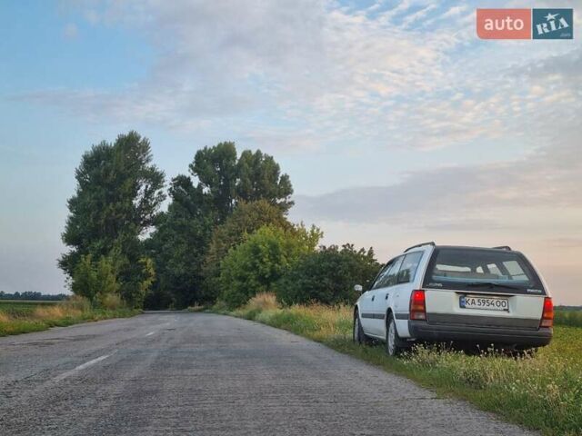 Белый Мазда Капелла, объемом двигателя 1.6 л и пробегом 154 тыс. км за 3000 $, фото 5 на Automoto.ua