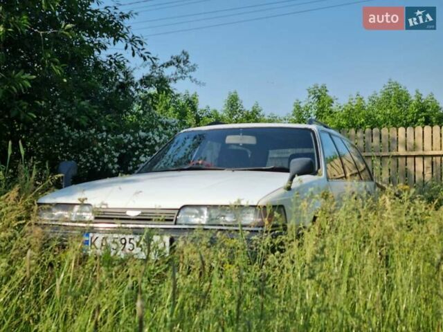 Белый Мазда Капелла, объемом двигателя 1.6 л и пробегом 154 тыс. км за 3000 $, фото 9 на Automoto.ua