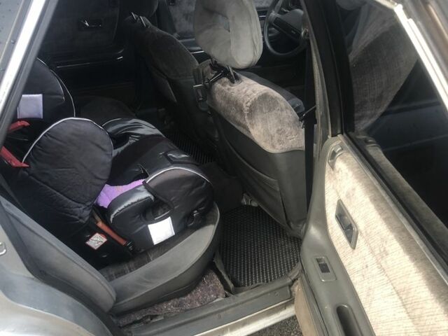 Сірий Мазда Капелла, об'ємом двигуна 2 л та пробігом 3 тис. км за 1900 $, фото 5 на Automoto.ua