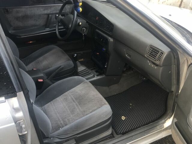 Сірий Мазда Капелла, об'ємом двигуна 2 л та пробігом 3 тис. км за 1900 $, фото 6 на Automoto.ua