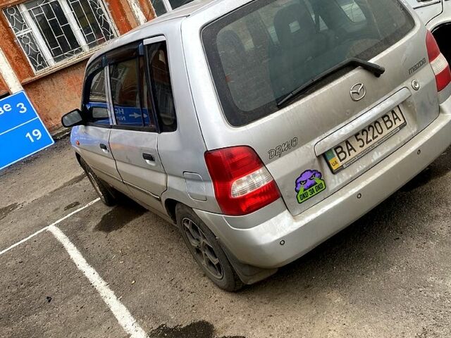 Сірий Мазда Деміо, об'ємом двигуна 1.3 л та пробігом 444 тис. км за 1400 $, фото 2 на Automoto.ua