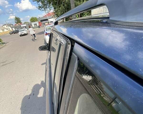 Синій Мазда Деміо, об'ємом двигуна 1.3 л та пробігом 112 тис. км за 700 $, фото 1 на Automoto.ua