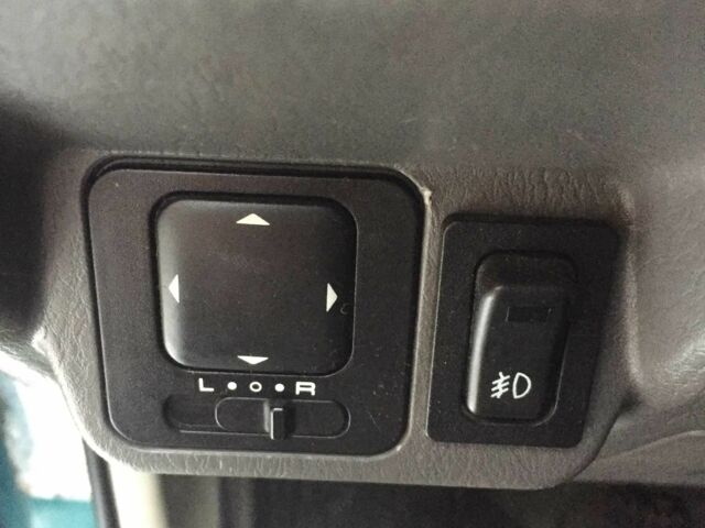 Зеленый Мазда Демио, объемом двигателя 1.3 л и пробегом 180 тыс. км за 1000 $, фото 13 на Automoto.ua