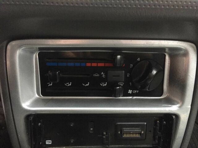 Зеленый Мазда Демио, объемом двигателя 1.3 л и пробегом 180 тыс. км за 1000 $, фото 12 на Automoto.ua