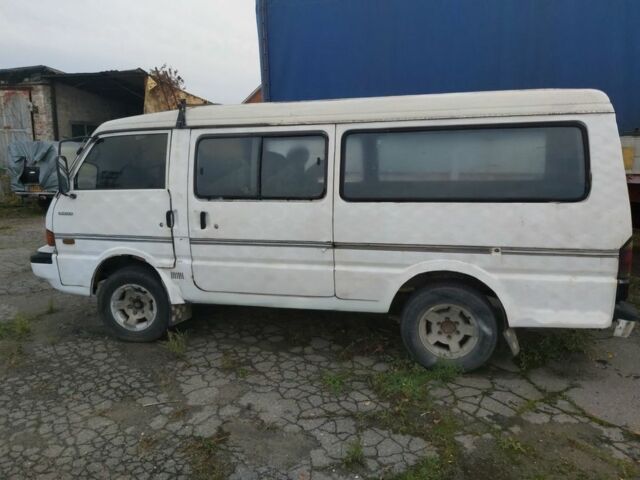 Белый Мазда E 2000, объемом двигателя 2.2 л и пробегом 140 тыс. км за 1500 $, фото 1 на Automoto.ua