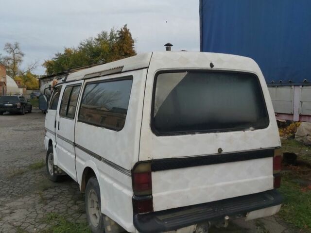 Белый Мазда E 2000, объемом двигателя 2.2 л и пробегом 140 тыс. км за 1500 $, фото 2 на Automoto.ua