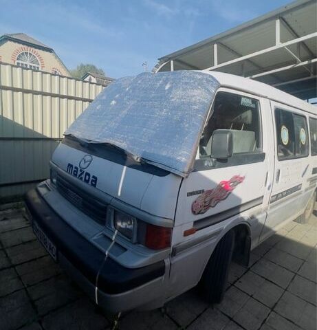 Белый Мазда E 2000, объемом двигателя 2 л и пробегом 250 тыс. км за 3000 $, фото 1 на Automoto.ua