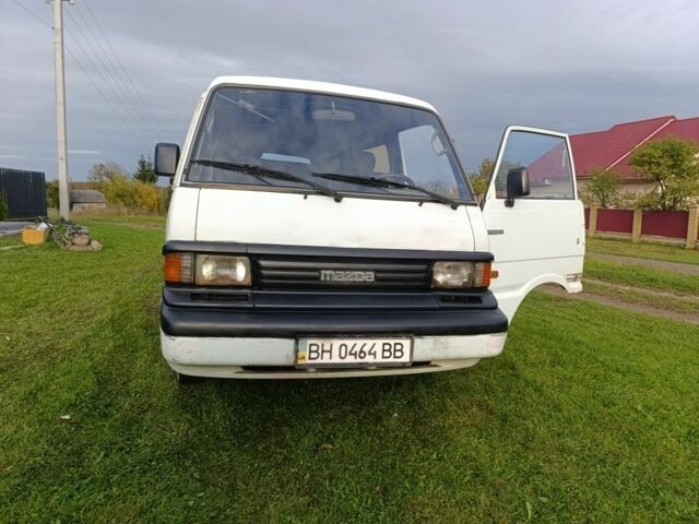 Білий Мазда E 2000, об'ємом двигуна 2 л та пробігом 564 тис. км за 850 $, фото 1 на Automoto.ua